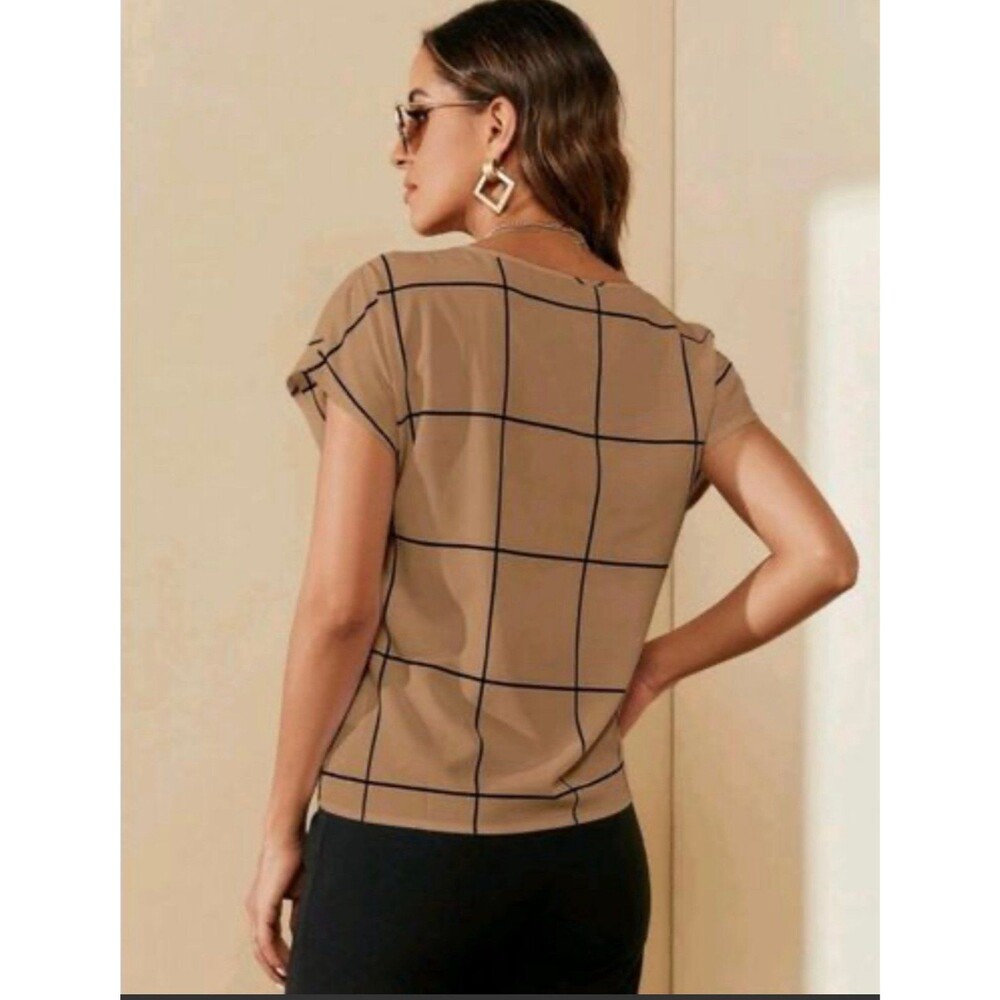 Bae City Tan plaid top size Large professional top office top